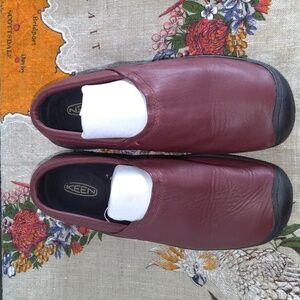 Keen Womens Shoes PTC Slip II On Size 10M Maroon Work Clog EU 39 US 8.5